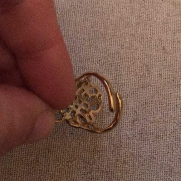 Ring - Picture 2 of 4